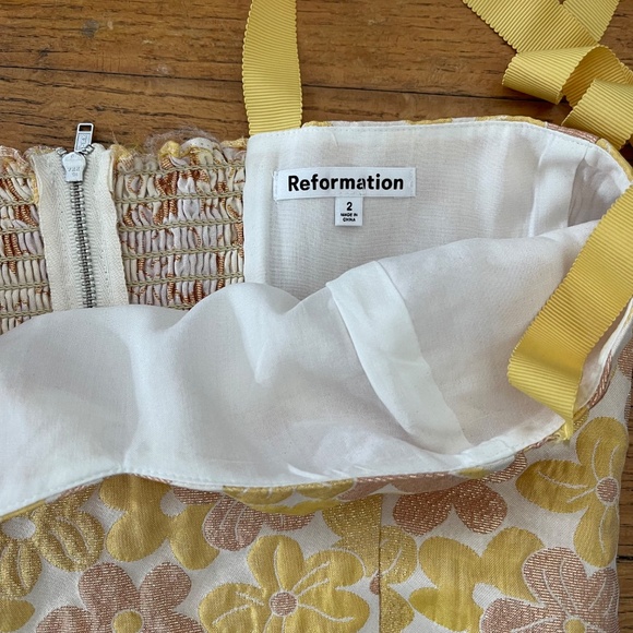 Reformation | Karoline Corset Floral Tie Crop Top in Color-Sunshine Bloom Size 2 - Picture 6 of 11